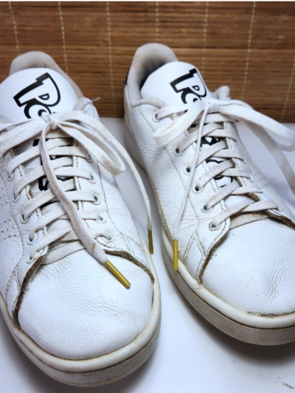 Adidas Advantage Pokemon Pikachu Shoes Mens 9.5 White Leather Sneaker FW6670